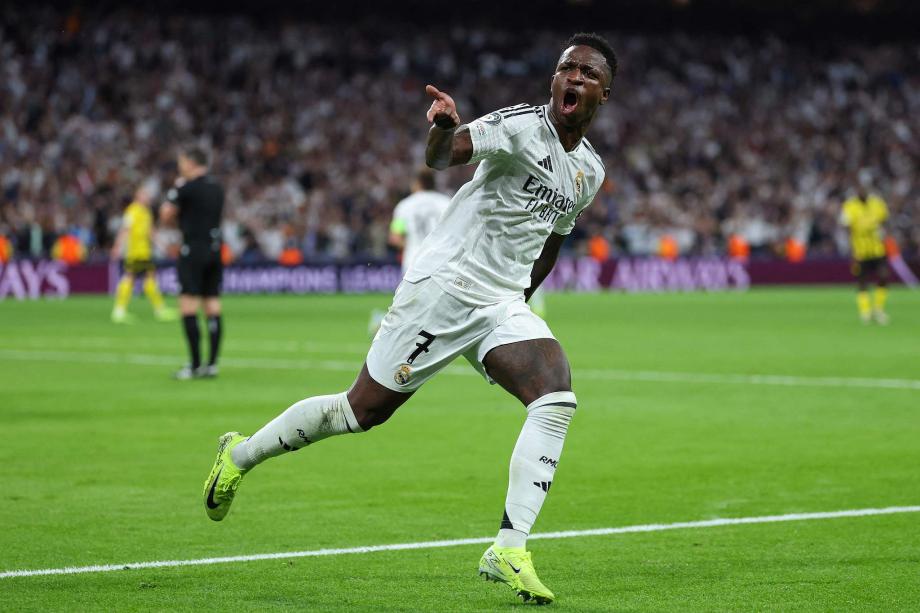 间的默契配 间的默契配